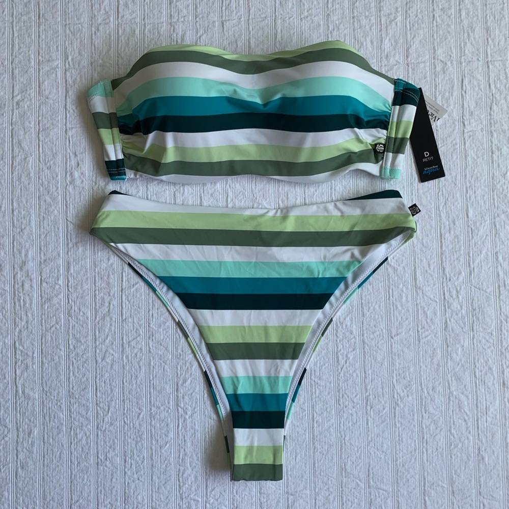 NWT La Vie En Rose Strapless Bathing Suit